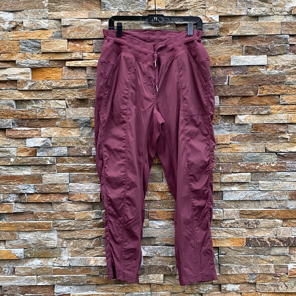 Lululemon Cropped Dance Studio Pants Size 12